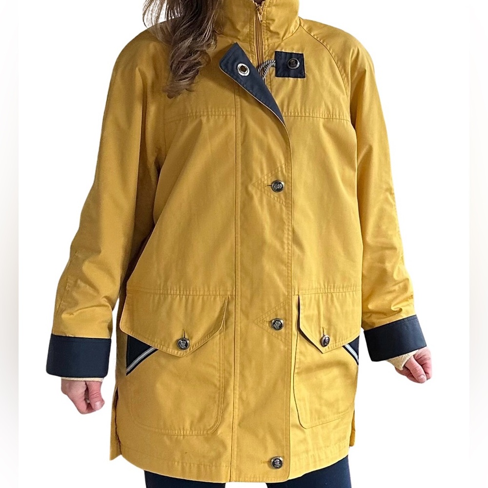 Fennelli Sport Navy and Gold Spring Jacket (vintage)